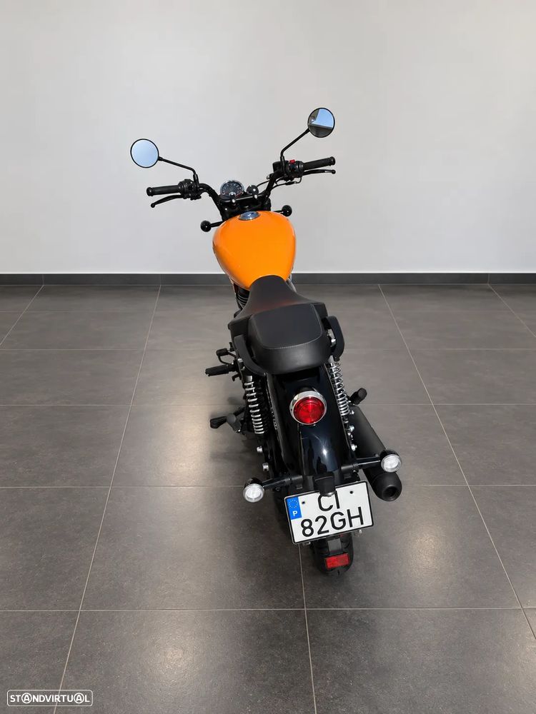 Royal Enfield Meteor 350 - 11
