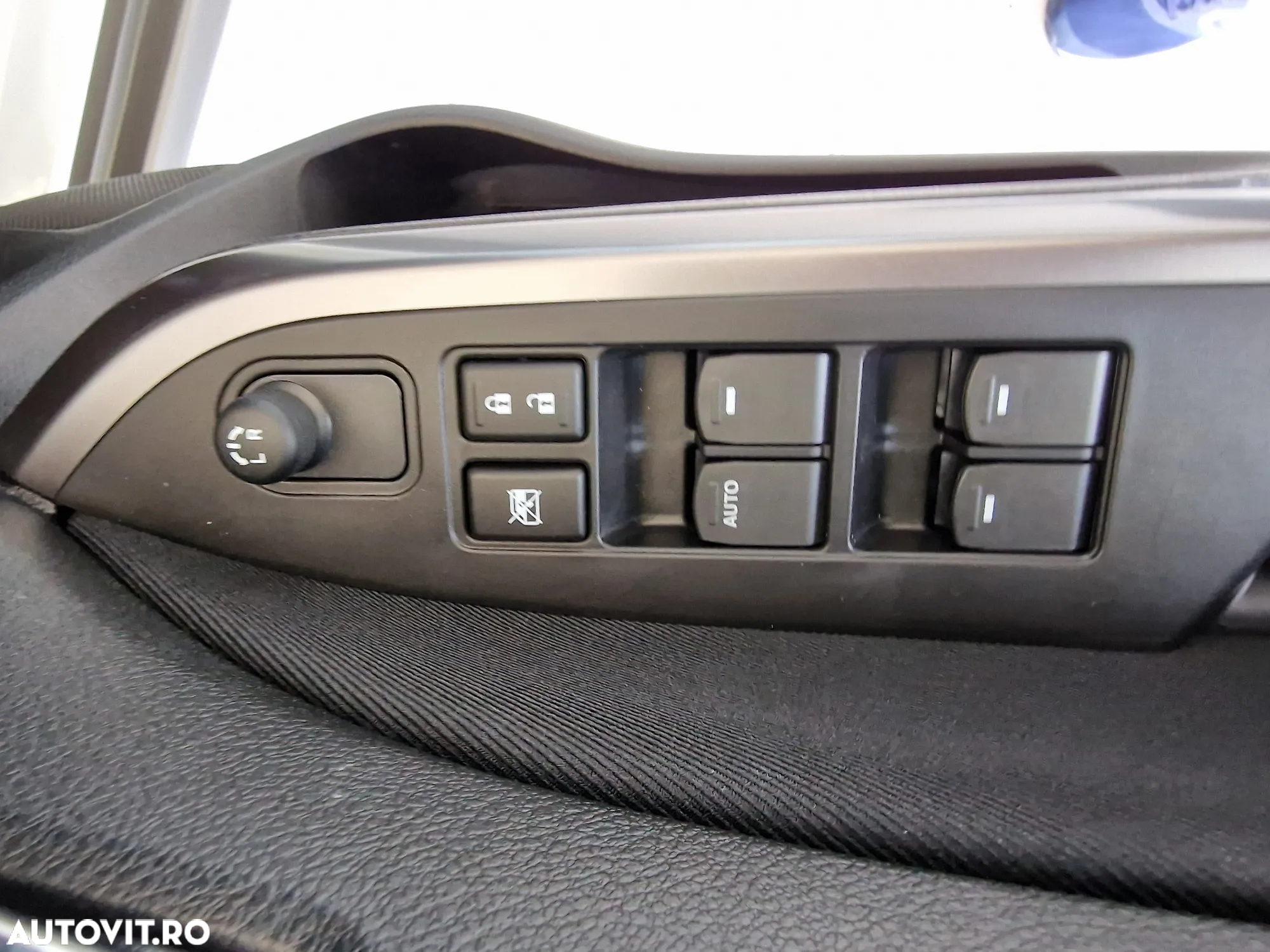 Suzuki Vitara 1.4 Boosterjet Mild-Hybrid 6AT Passion - 9