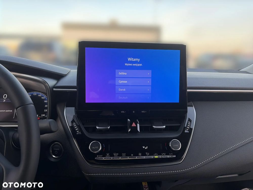 Toyota Corolla 1.8 Hybrid Style - 17