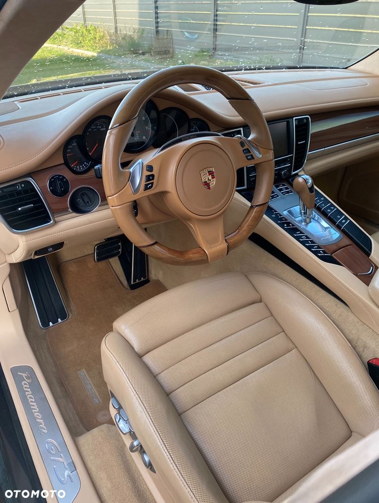 Porsche Panamera GTS - 20