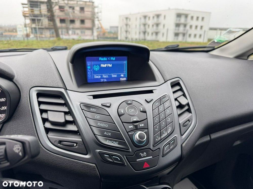 Ford Fiesta 1.25 Silver X - 25