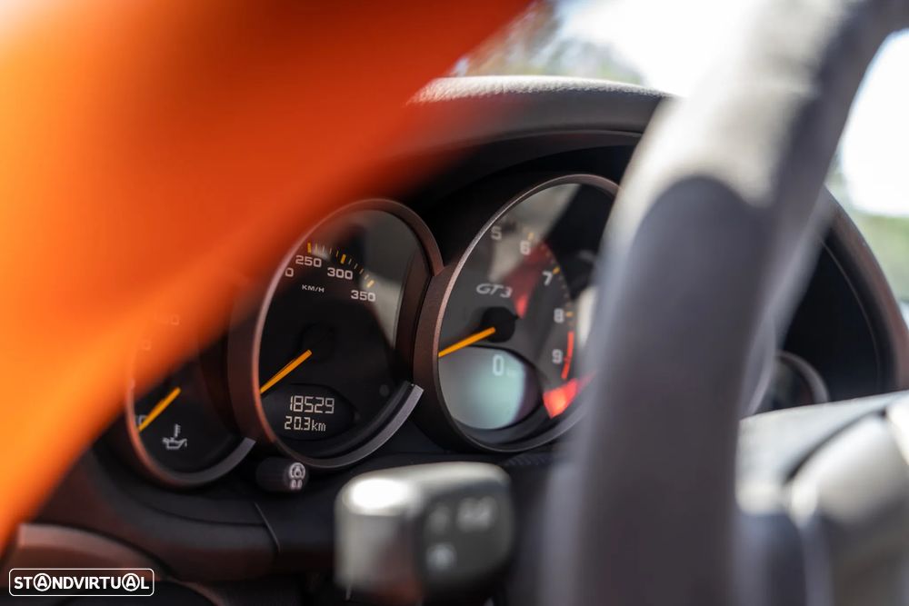 Porsche 911 (997) GT3 RS - 18