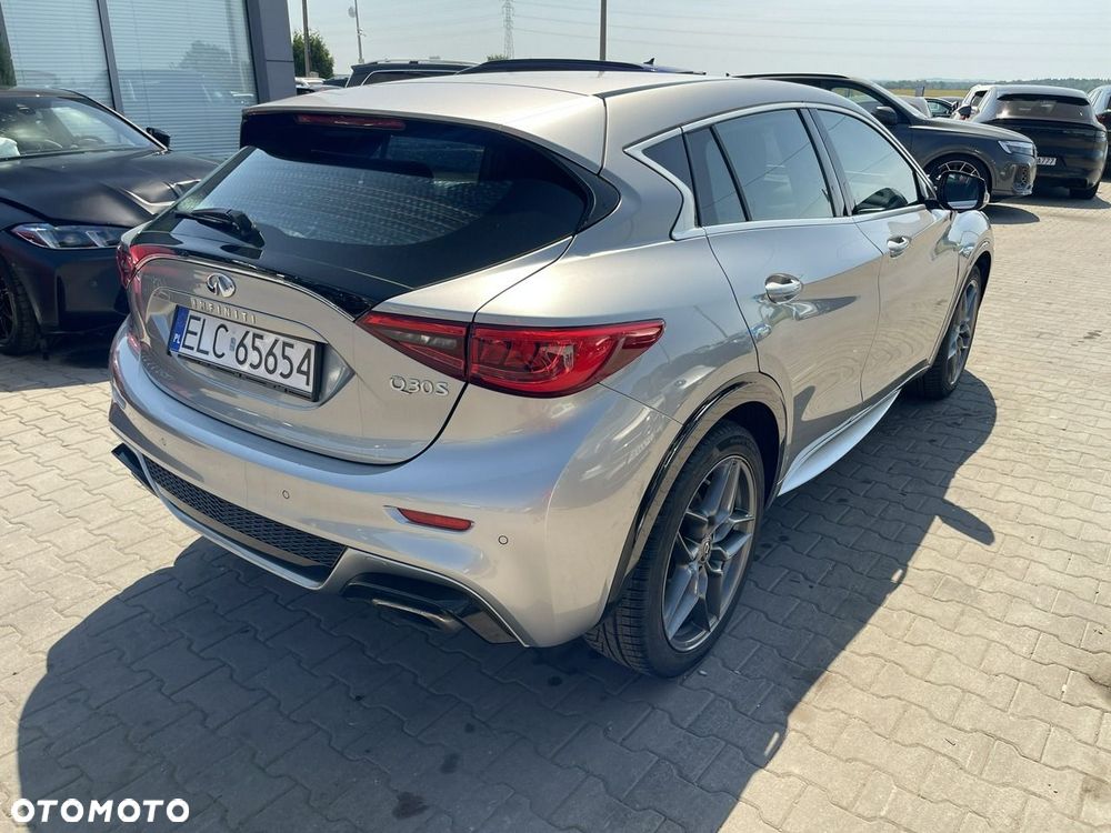 Infiniti Q30 1.6t Sport Tech 7DCT - 6