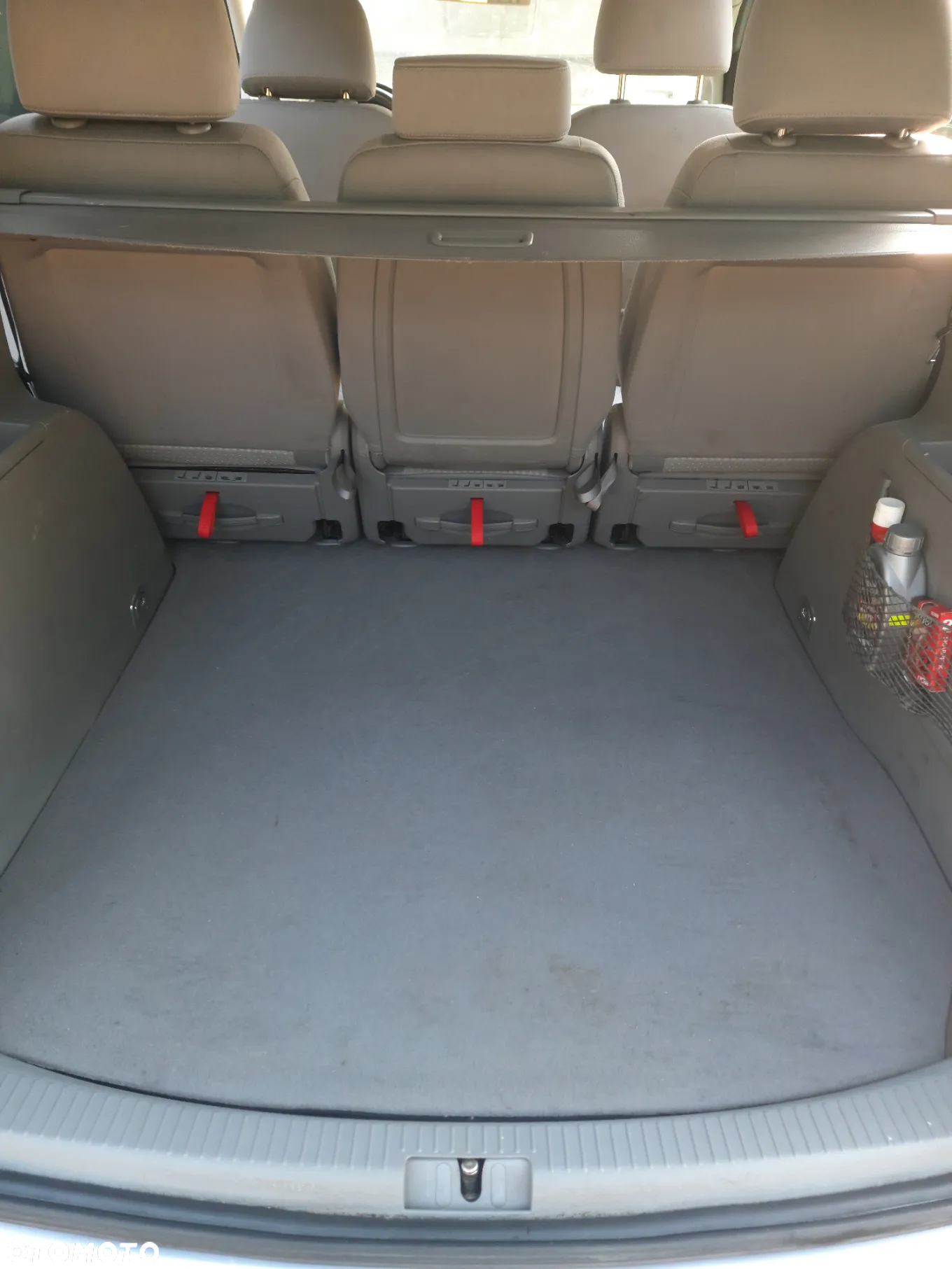 Volkswagen Touran 1.6 FSI Basis - 10