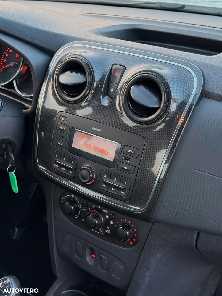 Dacia Logan 0.9 TCe Ambiance - 12