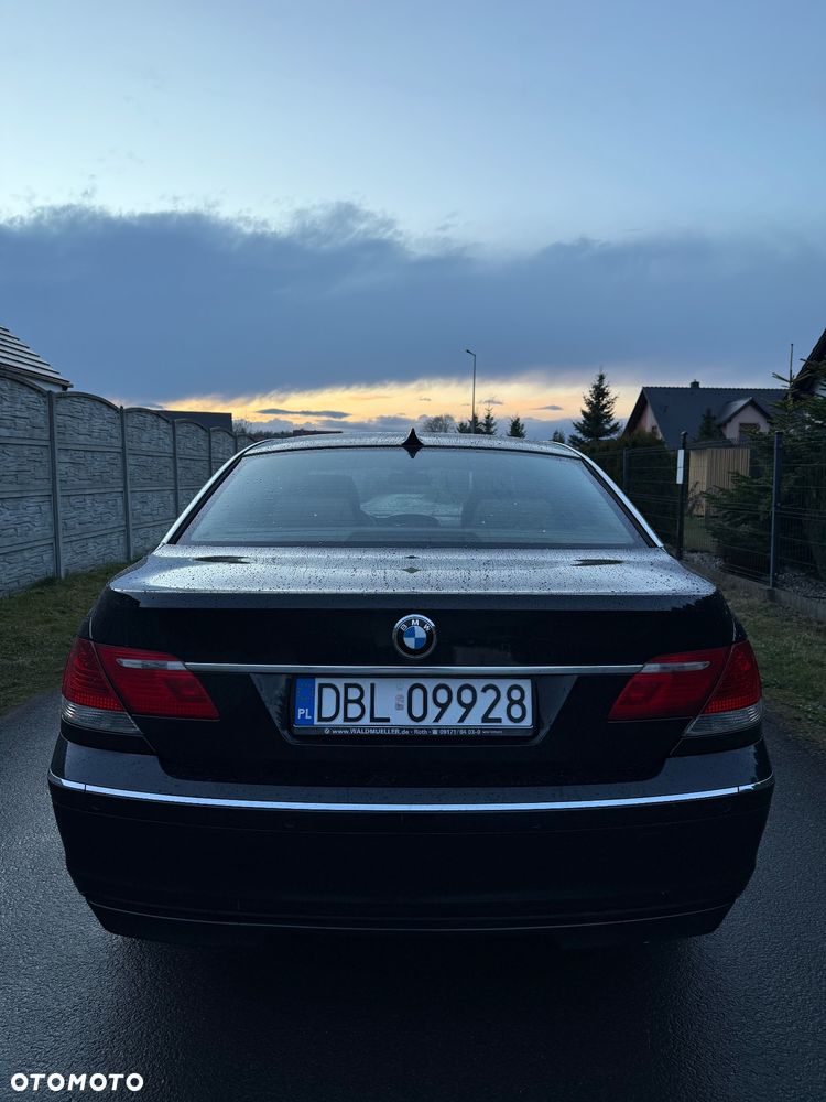 BMW Seria 7 740i L - 22