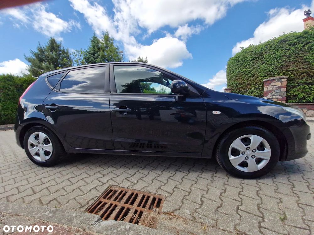 Hyundai i30 1.4 Classic - 9