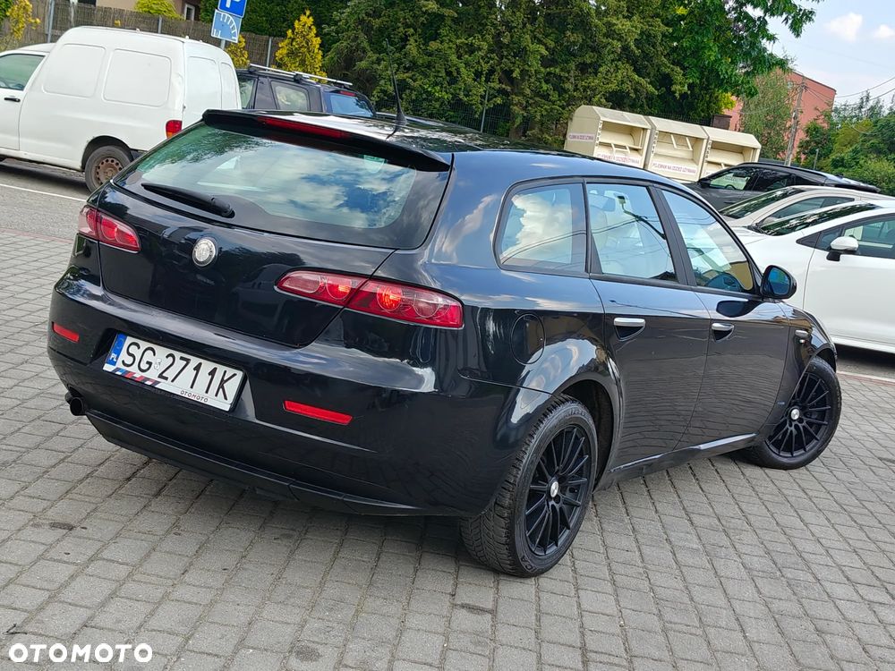 Alfa Romeo 159 1.9 JTDM 8V DPF Distinctive - 4