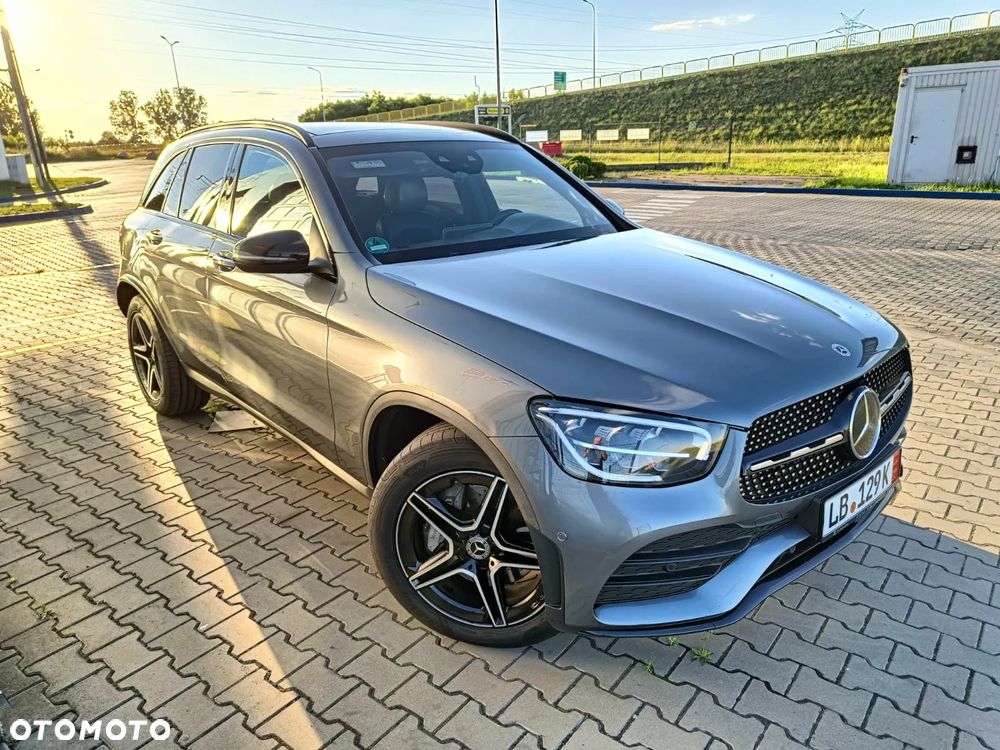 Mercedes-Benz GLC 220 d 4Matic 9G-TRONIC AMG Line - 1