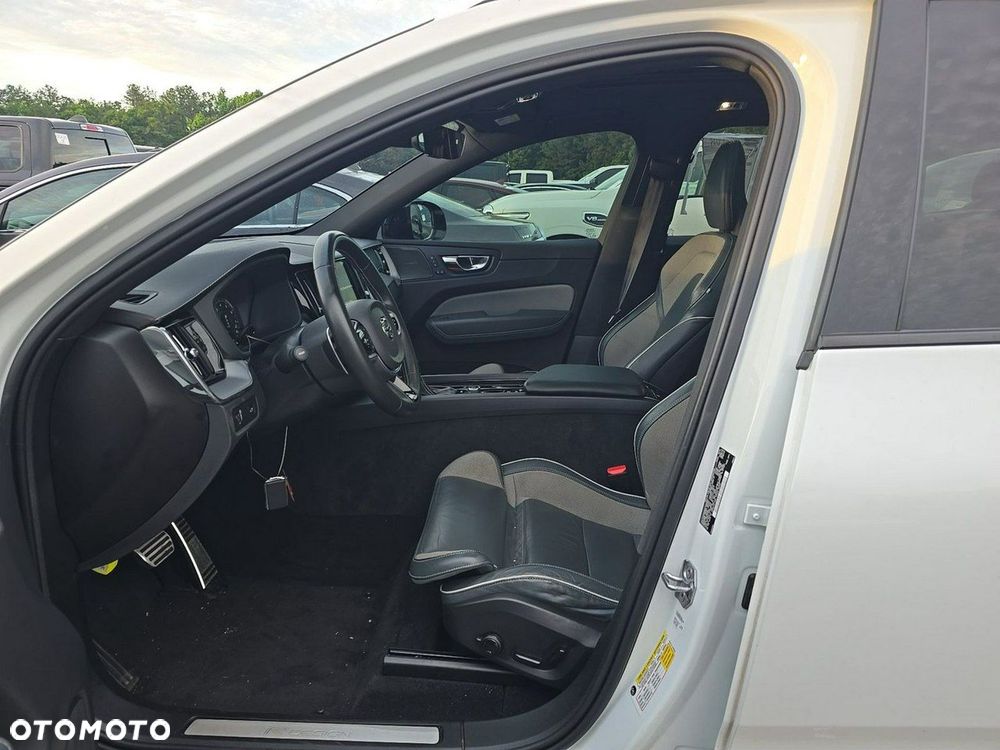 Volvo XC 60 T5 AWD R-Design - 7