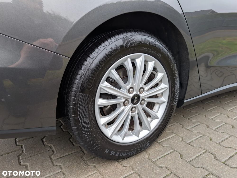 Ford Focus 1.5 EcoBlue Start-Stopp-System TITANIUM - 33