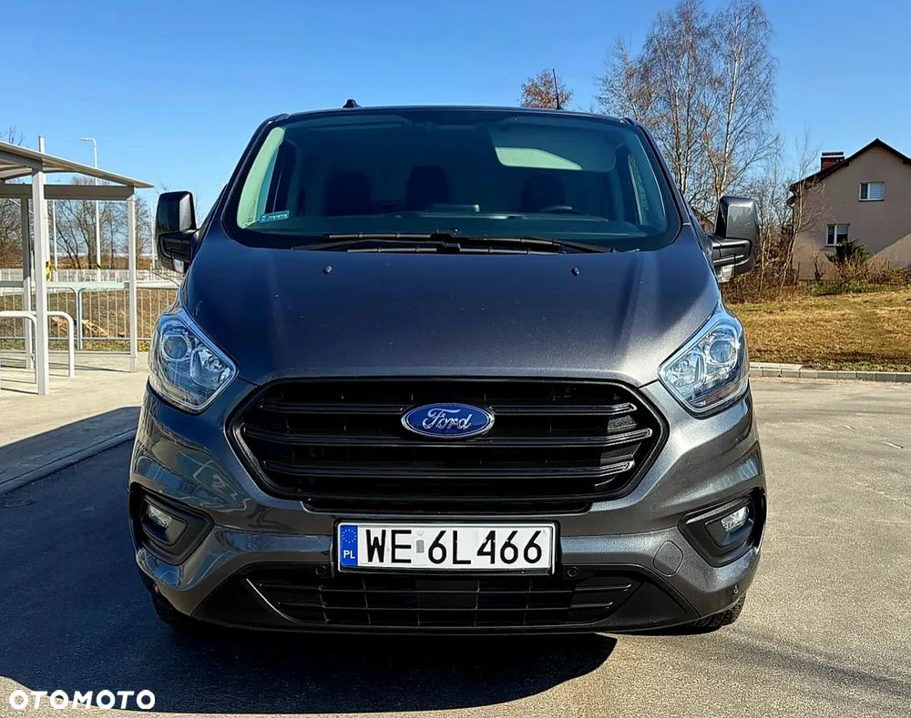 Ford Custom - 10