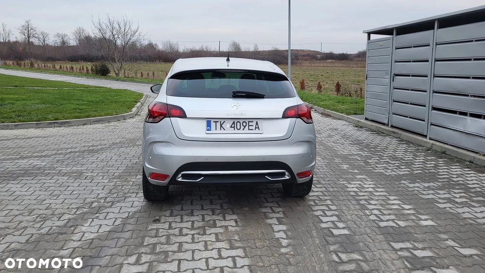 Citroën DS4 HDi 165 Urban Show - 19