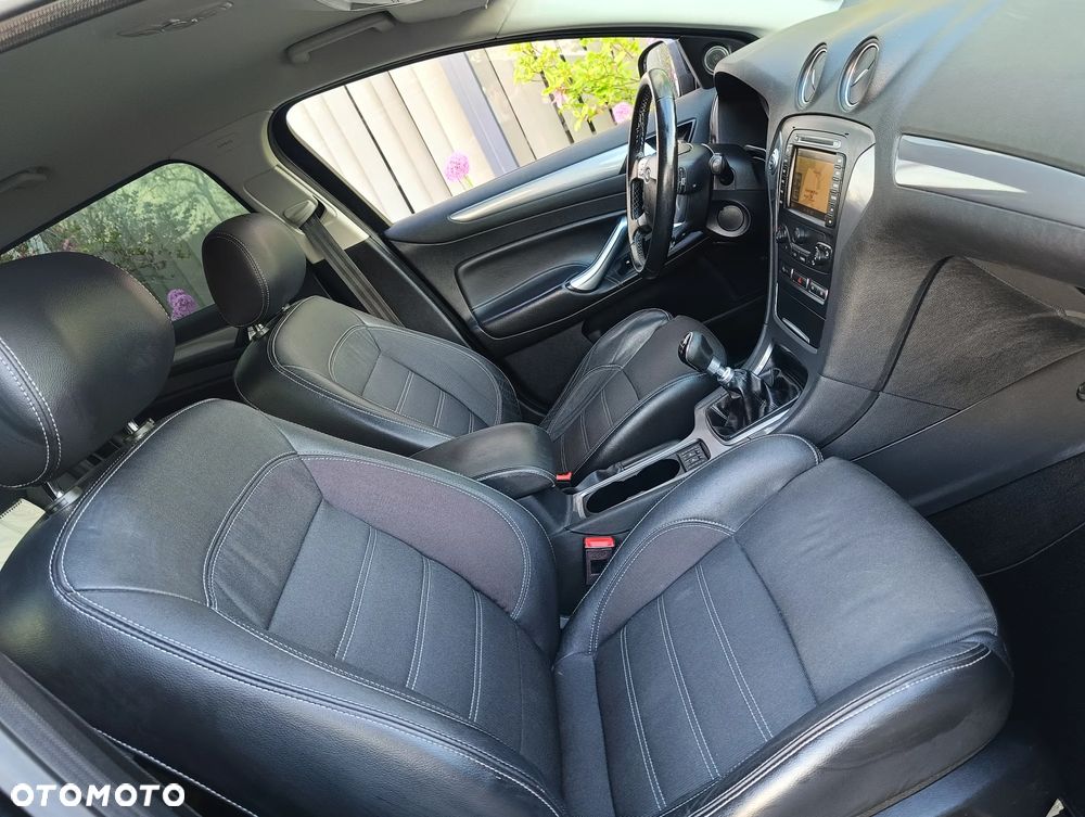 Ford Mondeo 2.0 TDCi Titanium LXS - 32