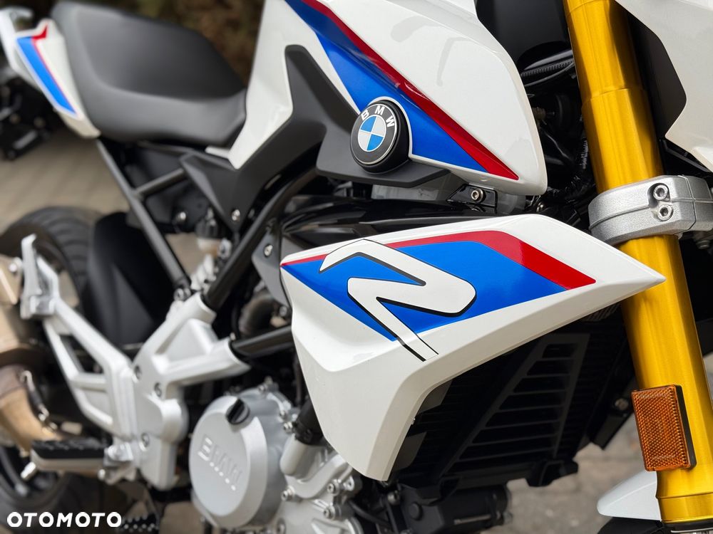 BMW G - 17
