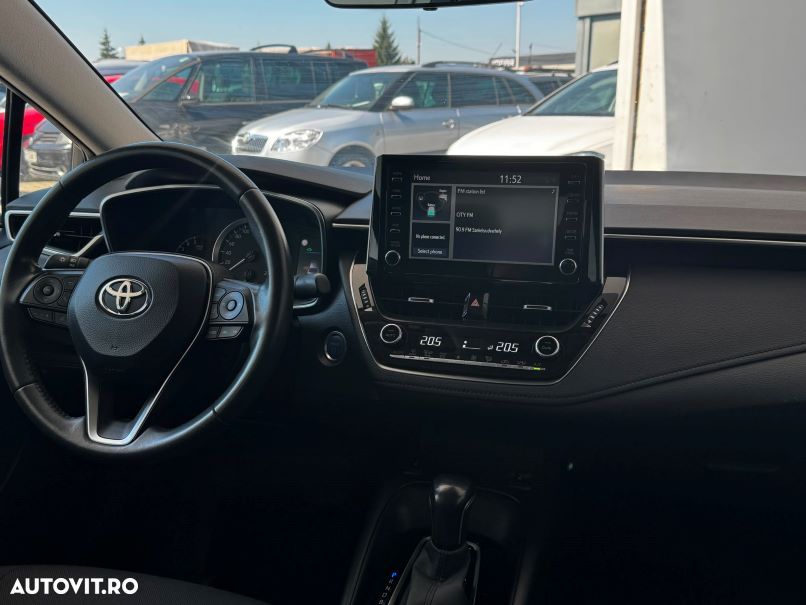 Toyota Corolla - 13