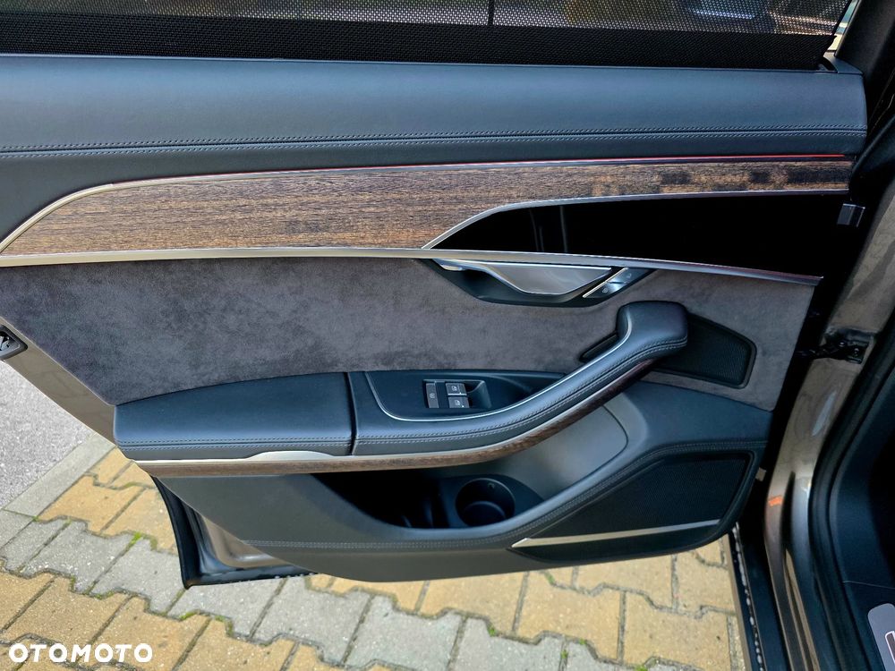 Audi A8 - 13