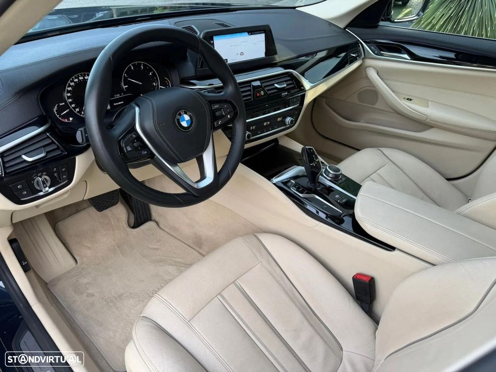 BMW 520 d Line Luxury Auto - 3