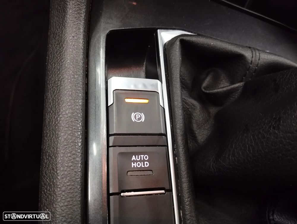 VW Tiguan 2.0 TDI Confortline - 29