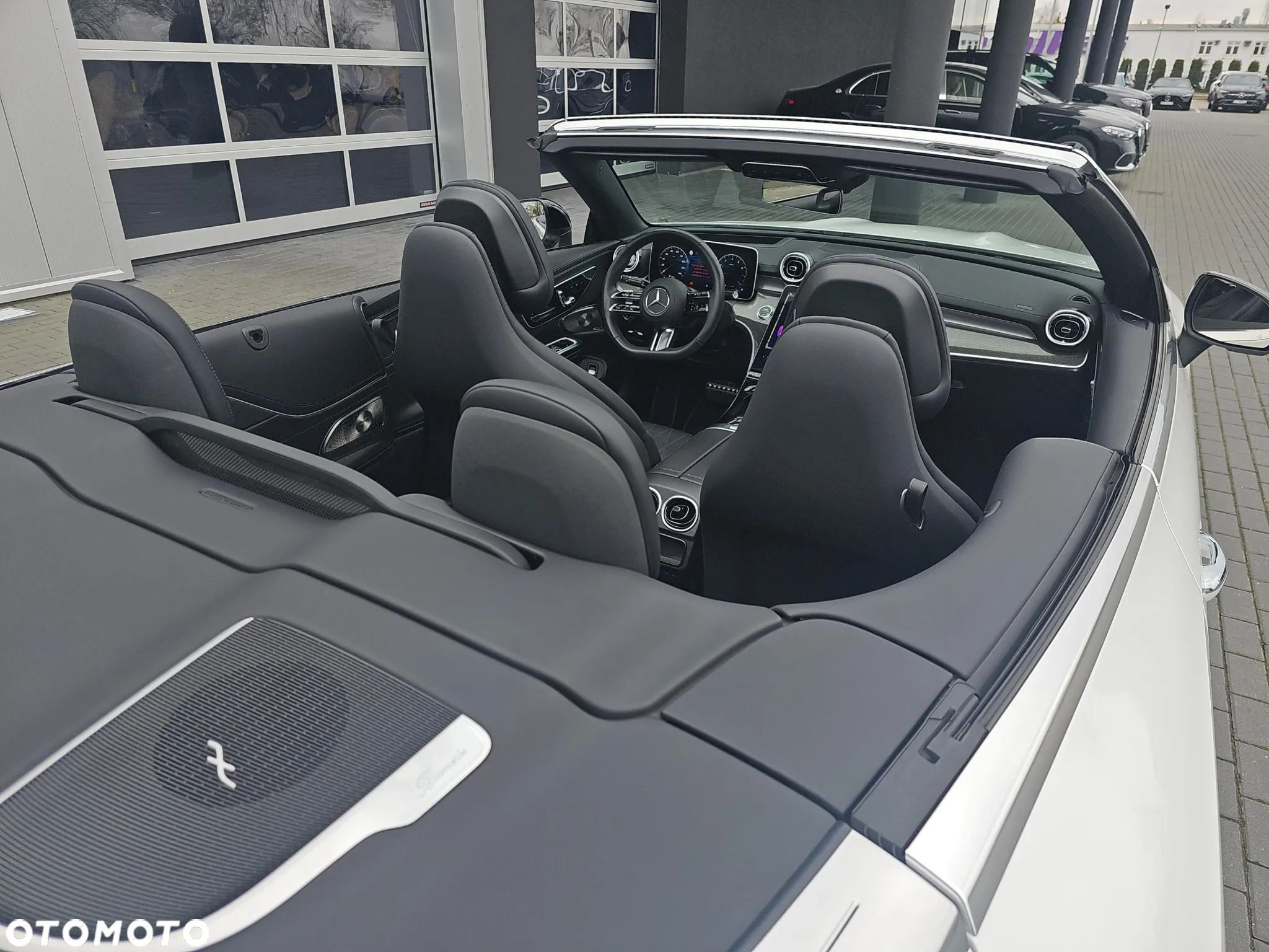 Mercedes-Benz CLE 300 4Matic Cabrio 9G-TRONIC - 22