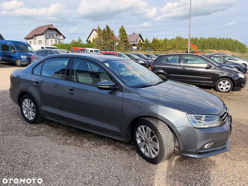 Volkswagen Jetta 2.0 TDI DPF BMT Comfortline - 11