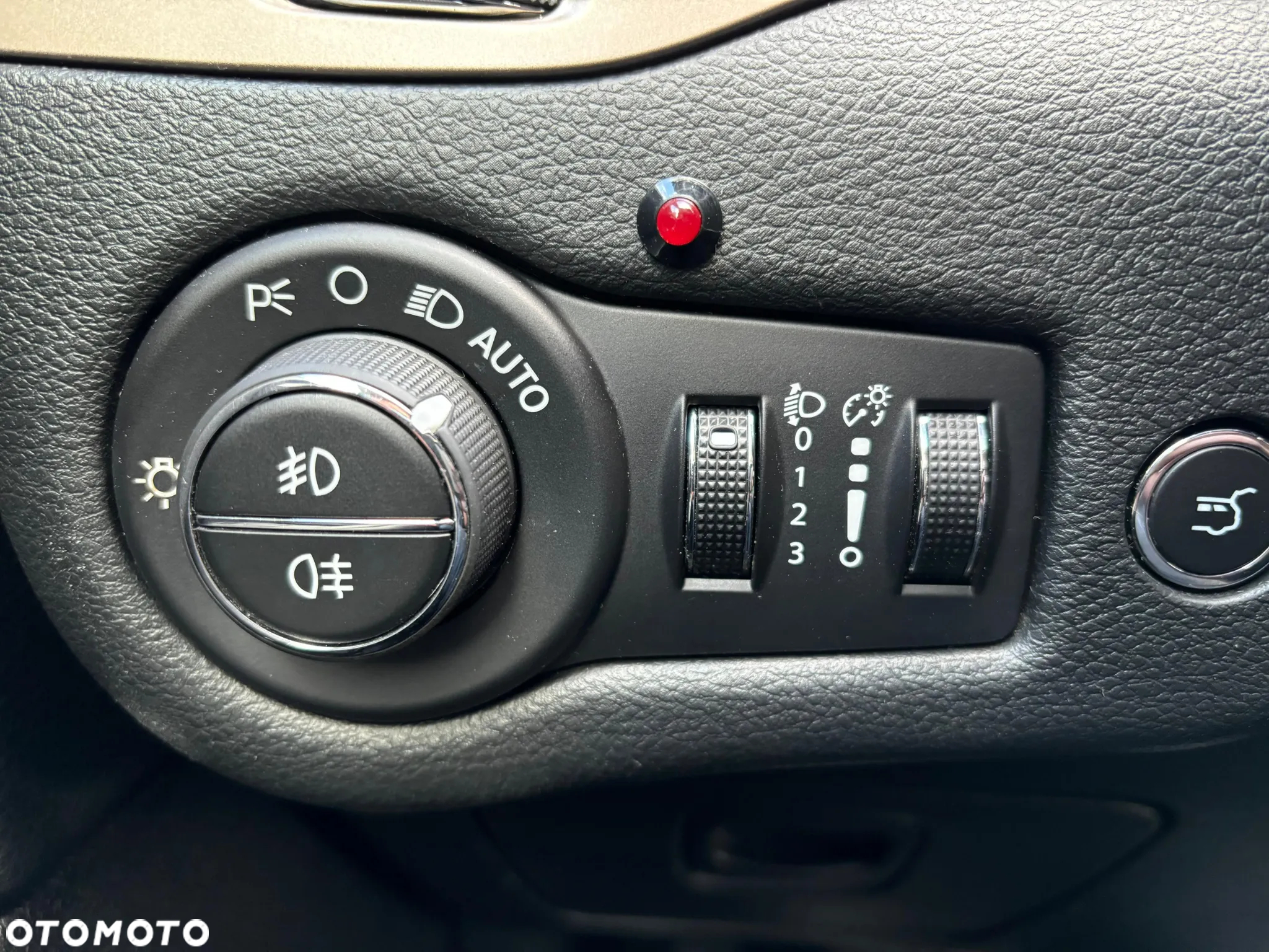 Jeep Cherokee 2.0 MJD Active Drive I Longitude - 6