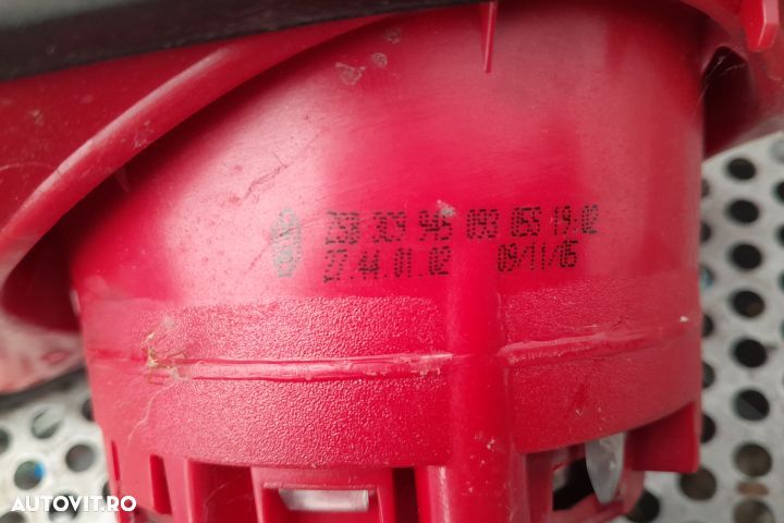 Lampa / Tripla stop stanga pe hayon 3C994509305S Volkswagen VW Passat - 3