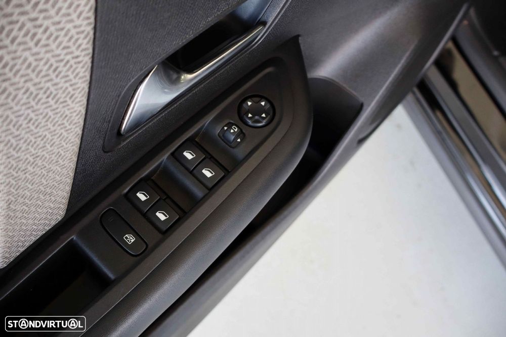 Citroën C4 1.2 PureTech Plus EAT8 - 14