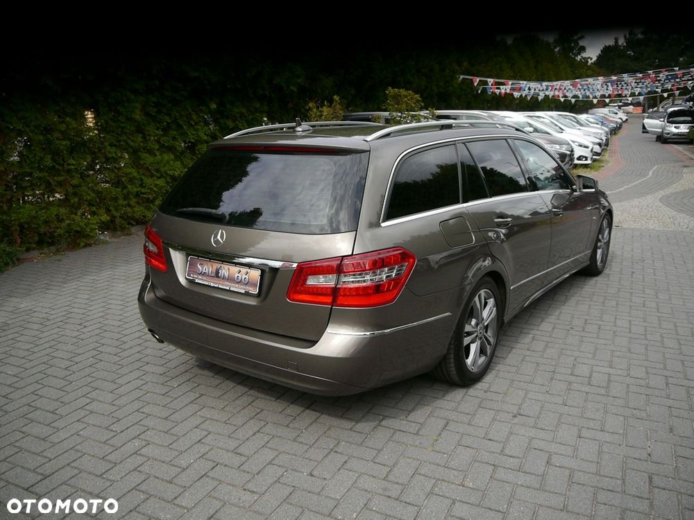 Mercedes-Benz Klasa E 200 CGI BlueEFFICIENCY 7G-TRONIC Avantgarde - 5