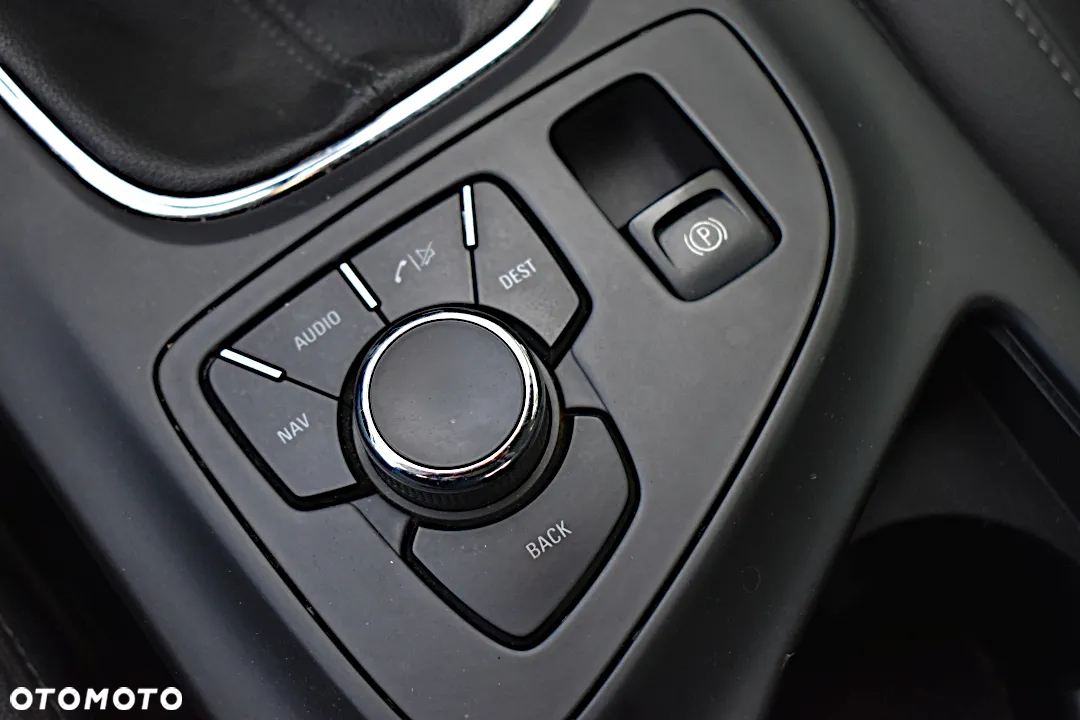 Opel Insignia - 24