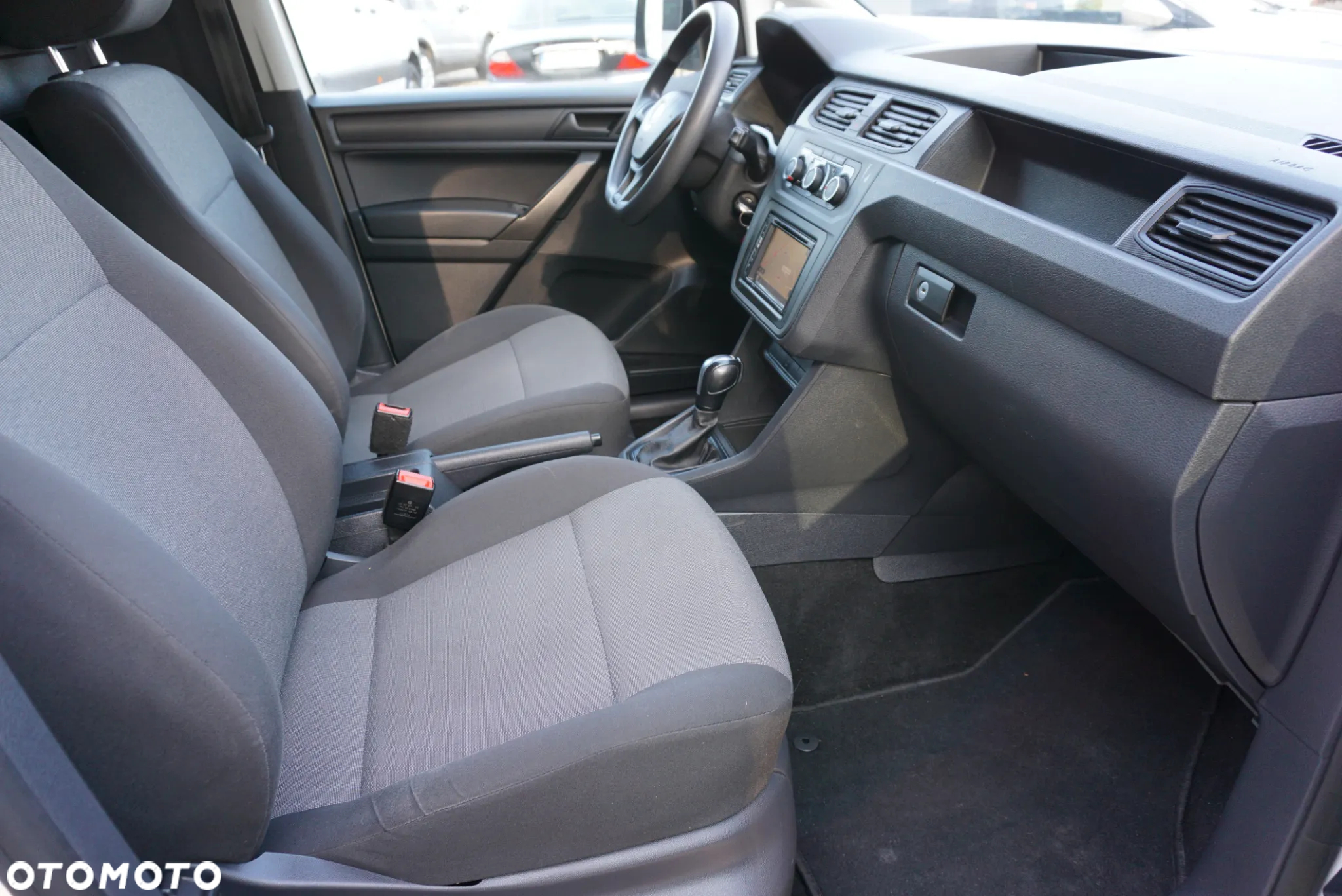Volkswagen CADDY - 11