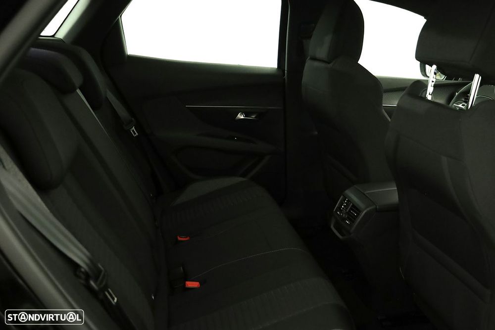 Peugeot 3008 1.6 Hybrid Allure e-EAT8 - 24