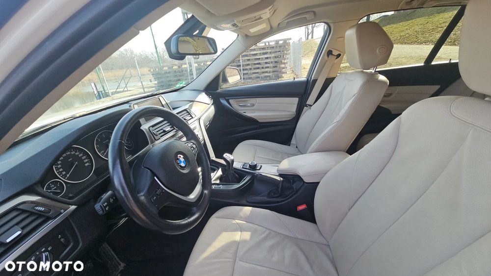 BMW Seria 3 318d Modern Line - 17