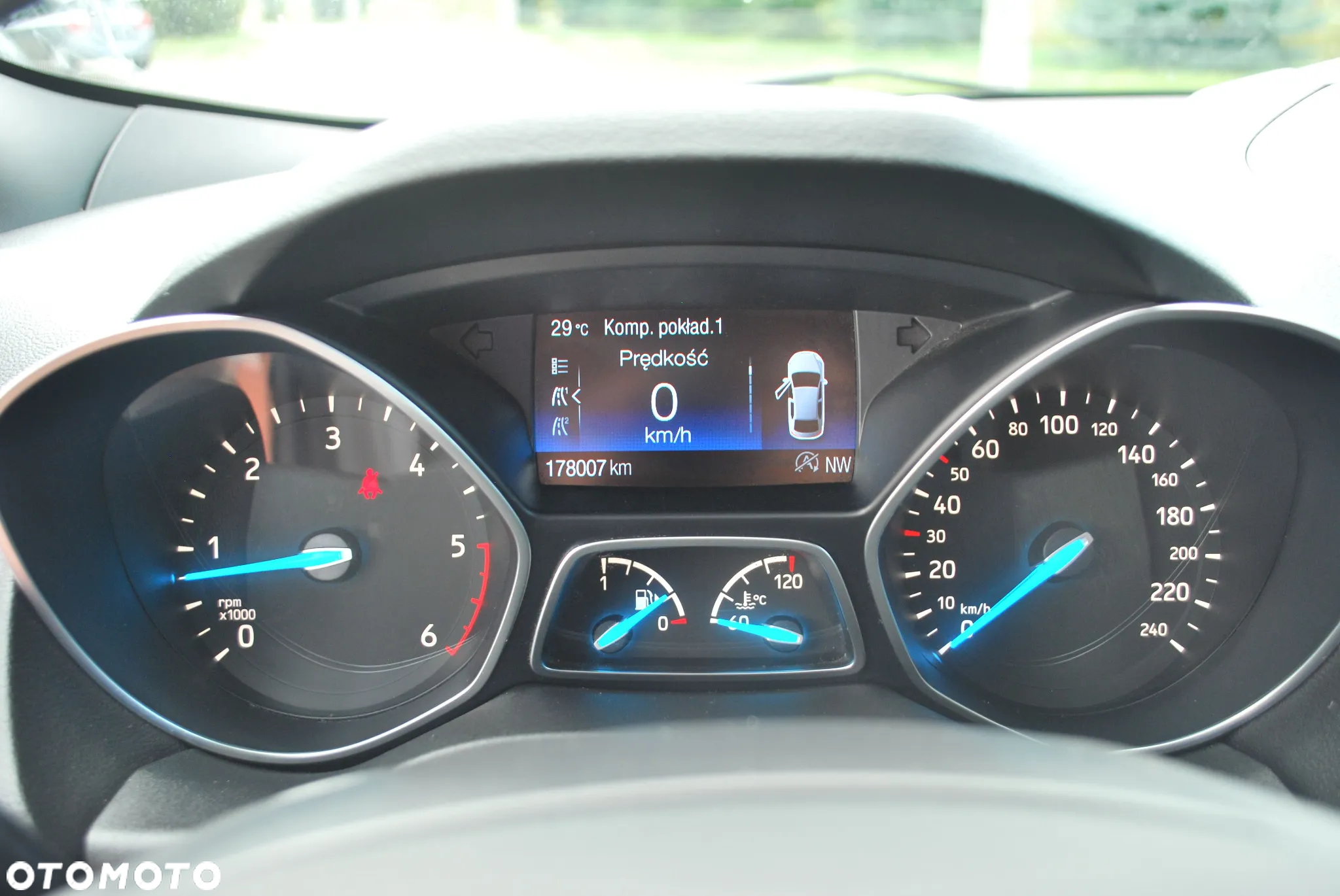 Ford Kuga - 13