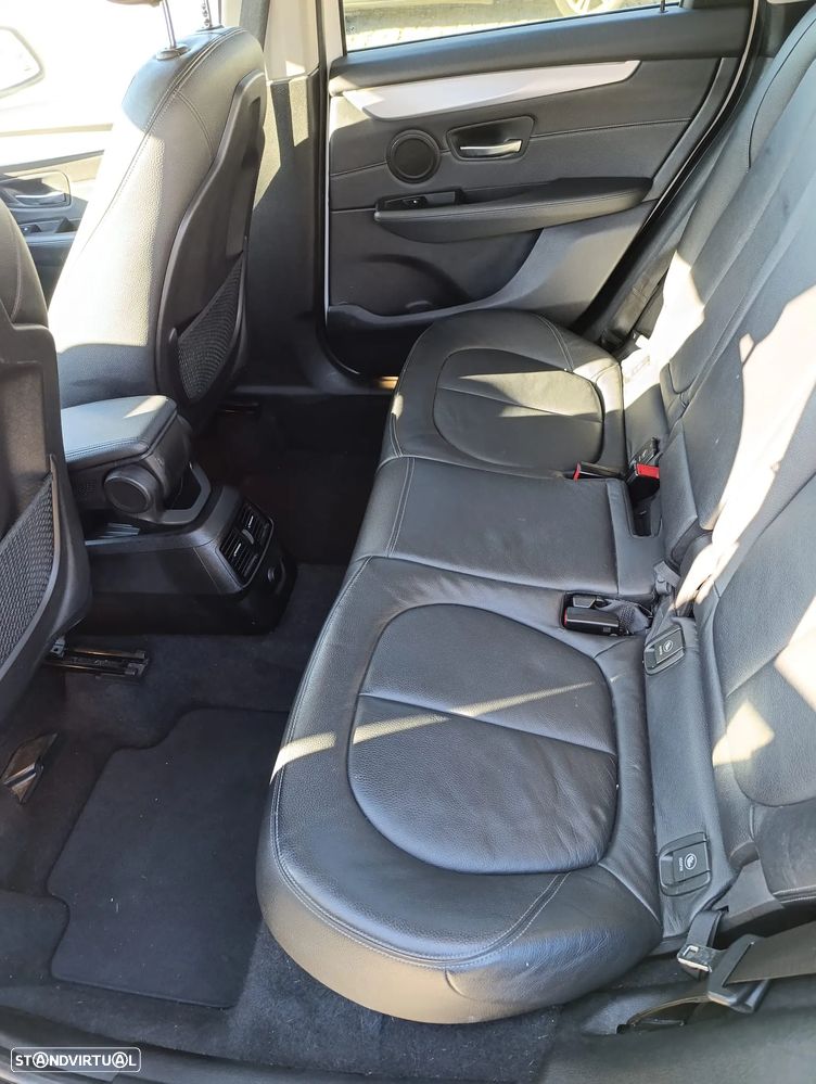 BMW 218 Active Tourer d Line Luxury Auto - 20