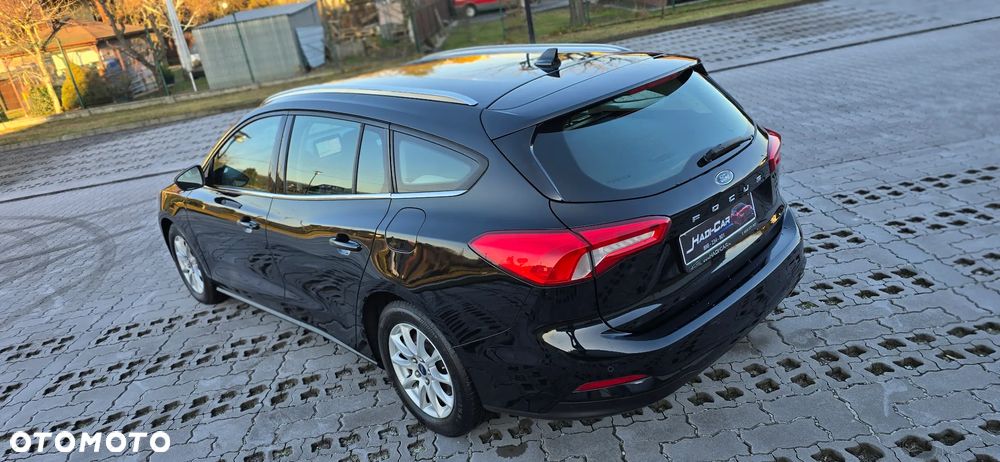 Ford Focus SW - 18