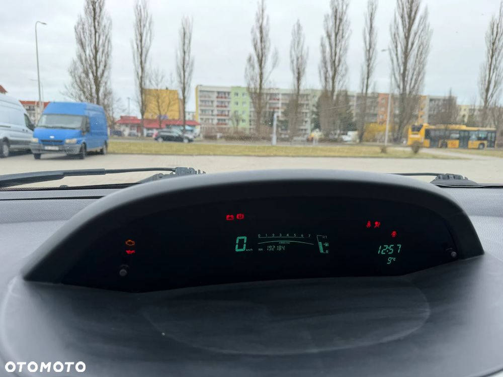 Toyota Yaris 1.3 VVT-i Luna - 9