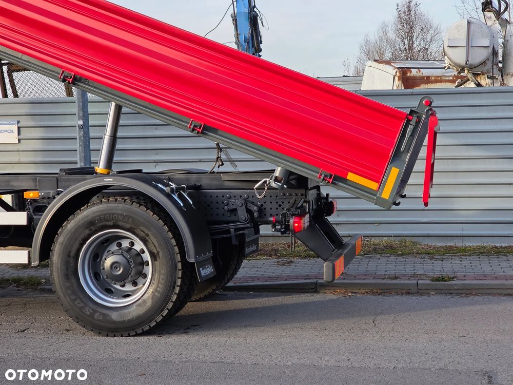 Mercedes-Benz AROCS 1824 // HDS HMF 1420-K2 // PILOT FUNKCJE 5 i 6 // NOWY KIPER WYWROTKA // ZAWIESZENIE BUDOWLANE WYSOKIE // PRZED PIERWSZĄ REJ W PL - 5