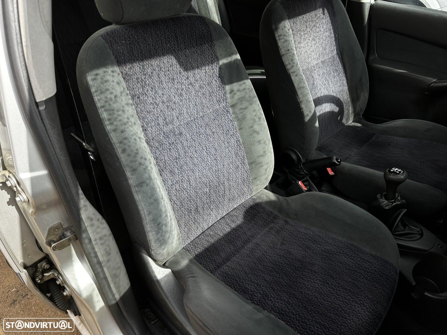 Ford Focus SW 1.4 Ambiente - 8