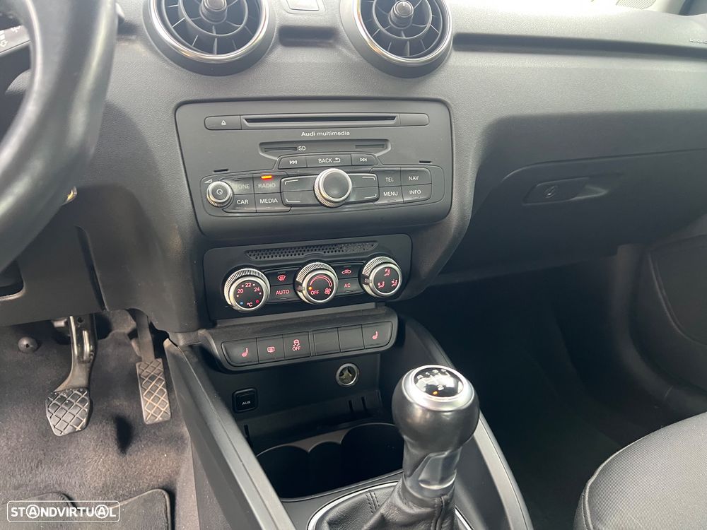 Audi A1 1.6 TDI S line edition - 11