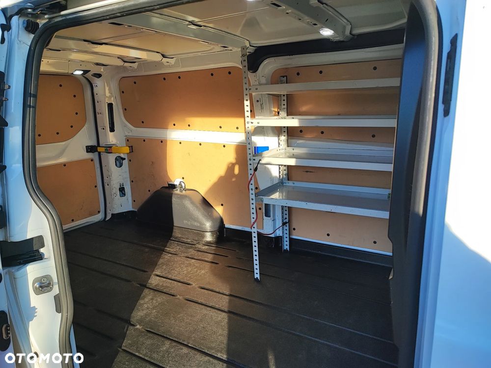 Ford Transit Custom - 11