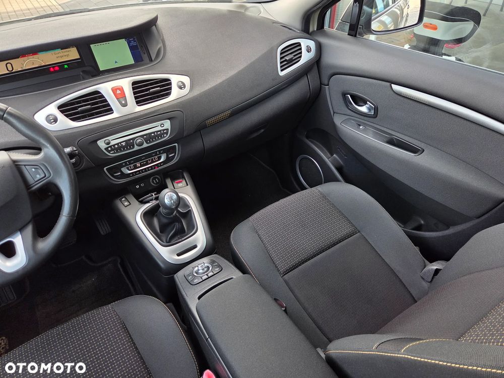Renault Scenic TCe 130 Luxe - 21