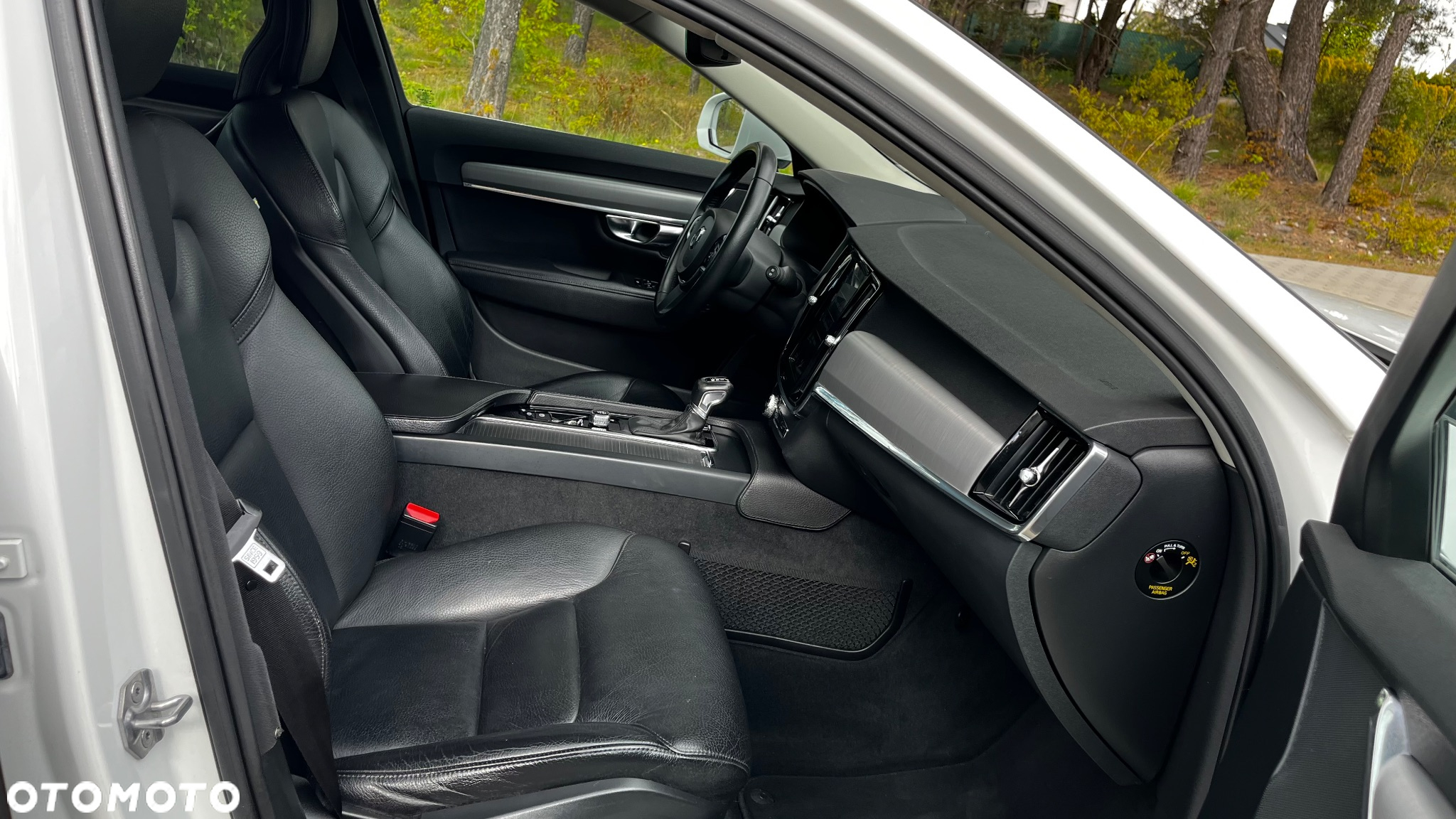 Volvo V90 D4 AWD Geartronic Momentum - 28