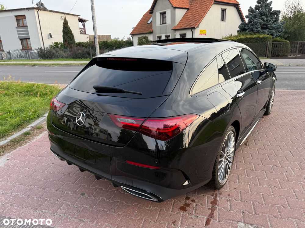 Mercedes-Benz CLA 250 e 8G-DCT AMG Line - 13
