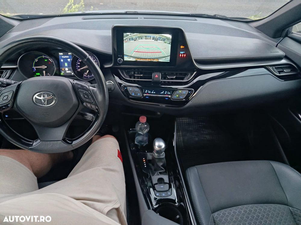 Toyota C-HR - 7