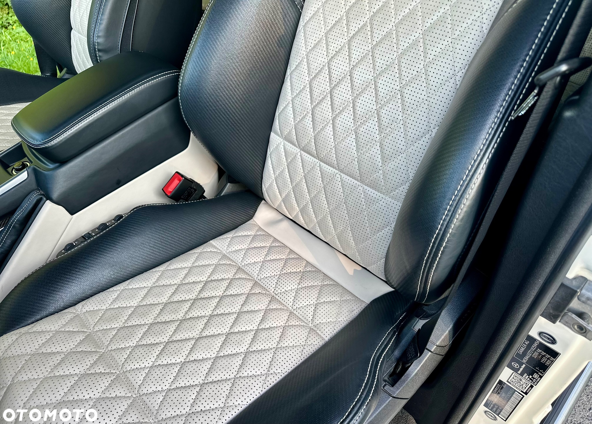 Mercedes-Benz Klasa G AMG 63 AMG SPEEDSHIFT 7G-TRONIC Edition 463 - 28