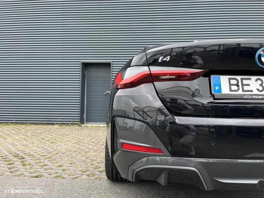 BMW i4 eDrive40 Pack Desportivo M - 29