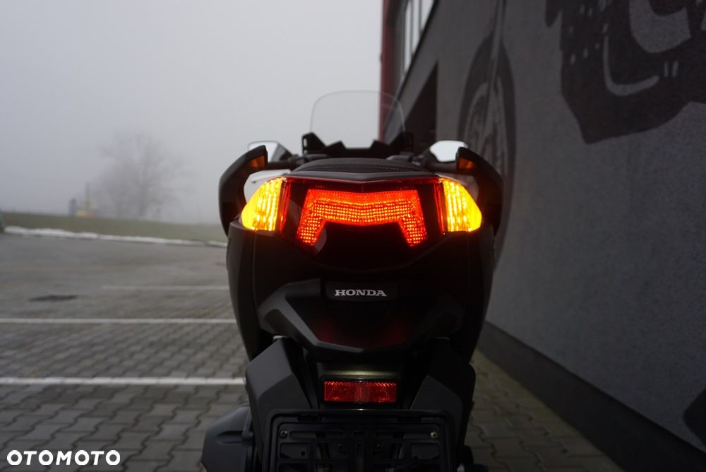 Honda NSS - 2