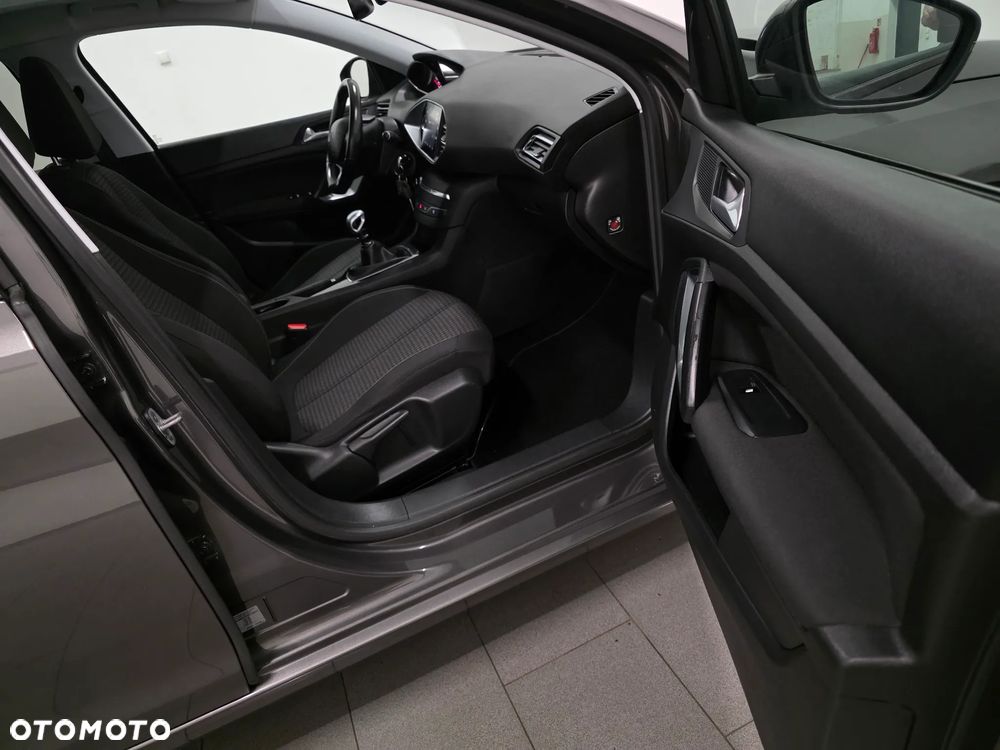 Peugeot 308 - 30
