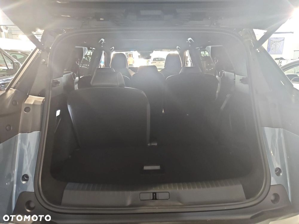 Peugeot 5008 - 11
